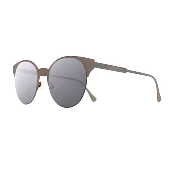 Gorgeous, Joe’s Jeans gunmetal sunglasses ❤️ - Picture 6 of 6